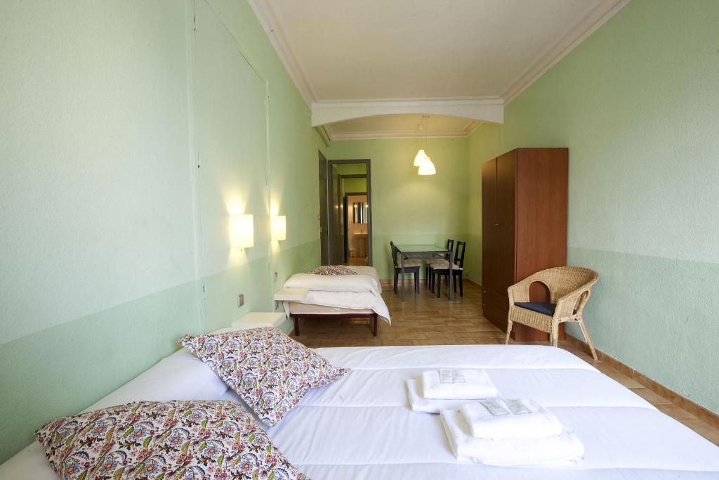Hostal Agua Alegre Barcelona Rum bild