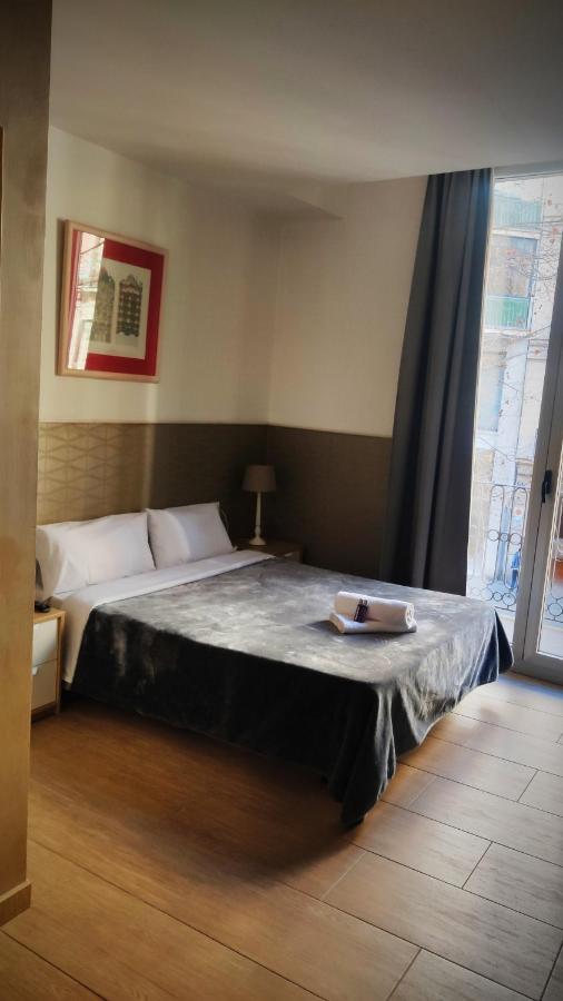 Hostal Agua Alegre Barcelona Exteriör bild