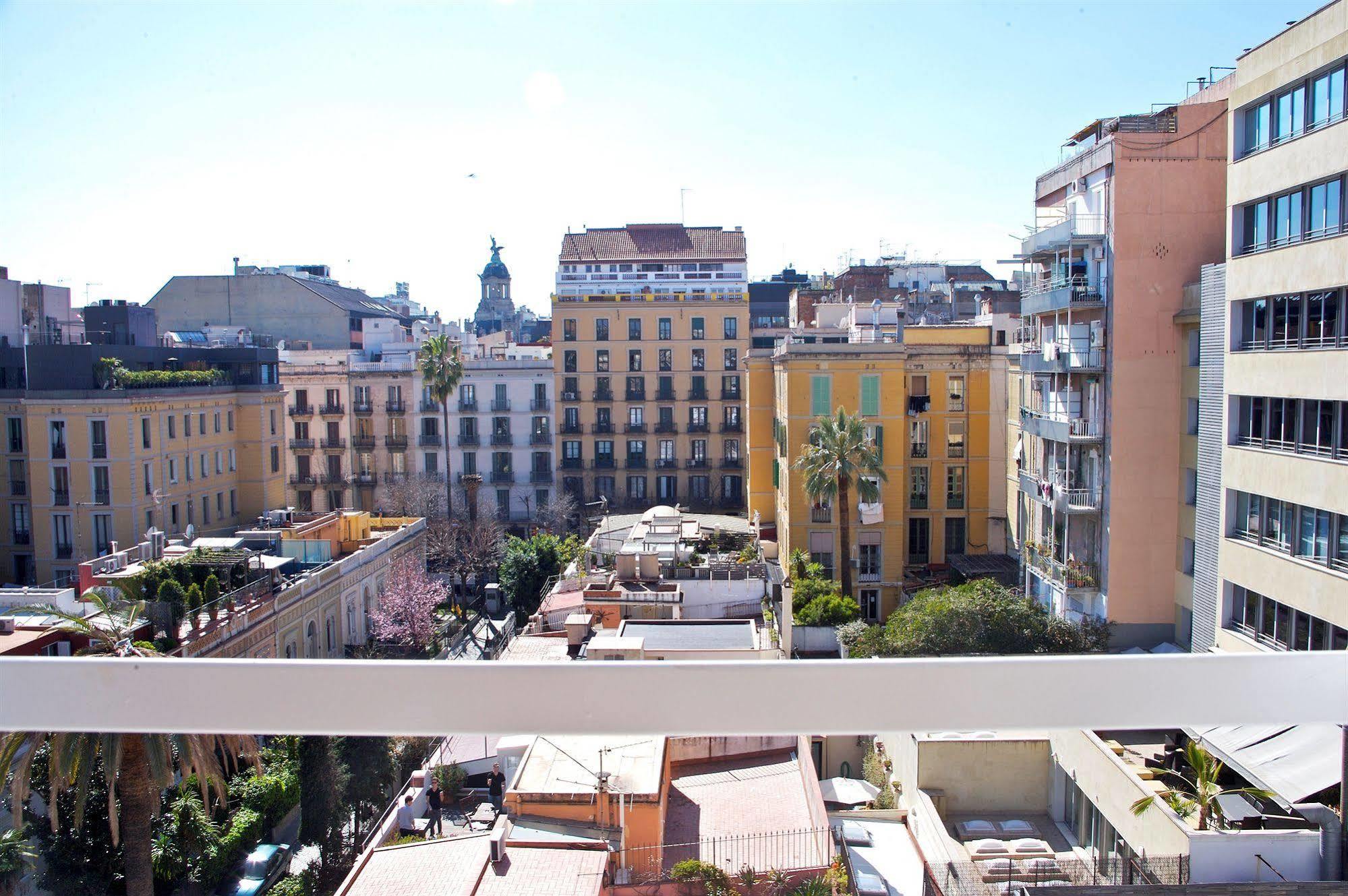 Hostal Agua Alegre Barcelona Exteriör bild