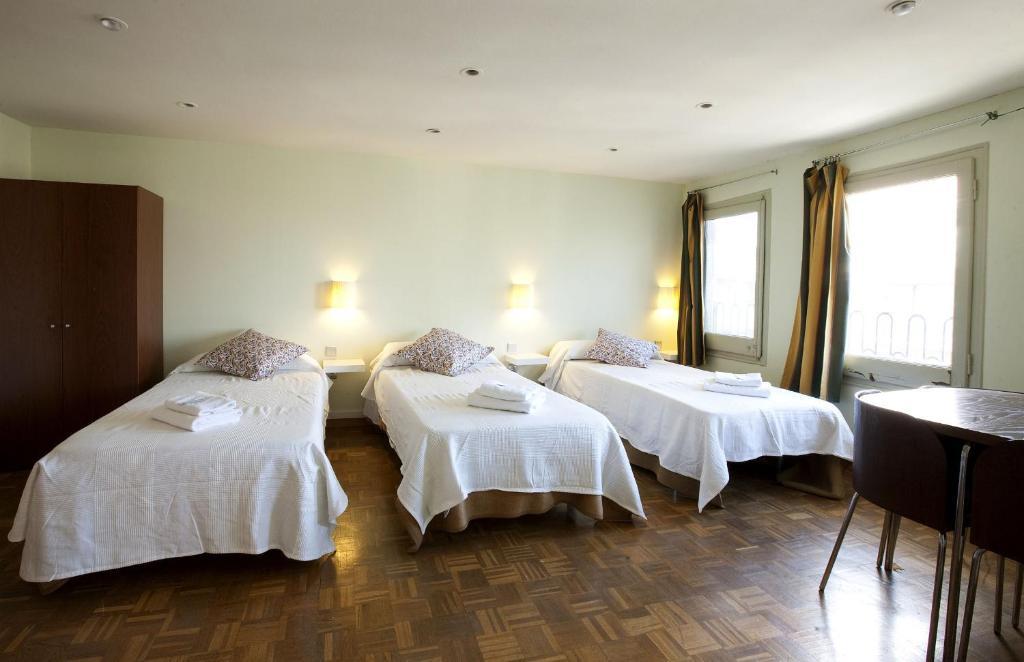 Hostal Agua Alegre Barcelona Rum bild